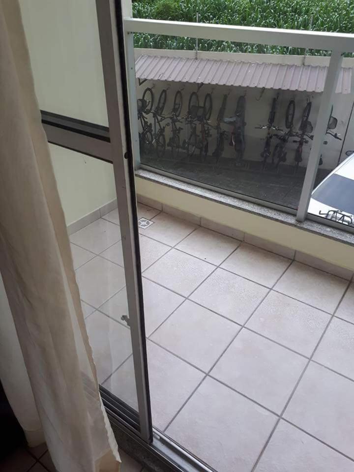 Ap Tres Quartos Com Mobiliado Em Jardim Camburi Es Apartamento