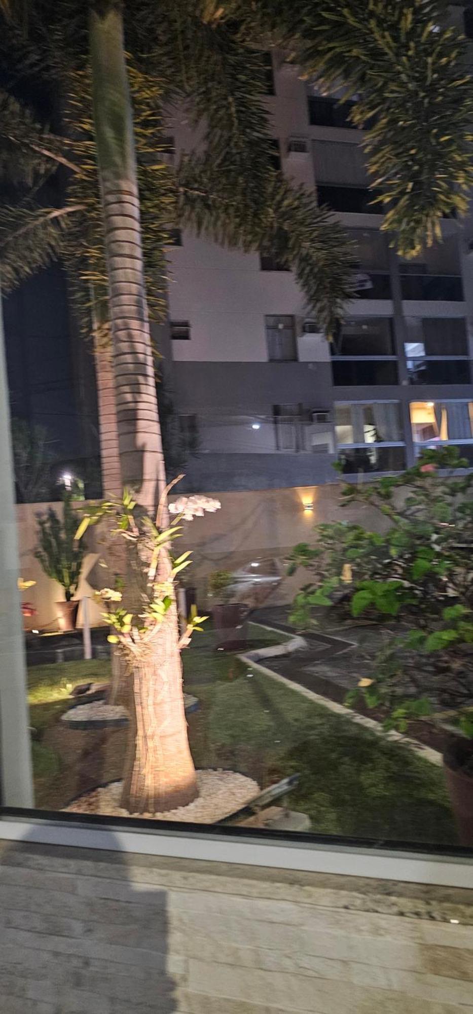Apartamento Ap Tres Quartos Com Mobiliado Em Jardim Camburi Es Vitória